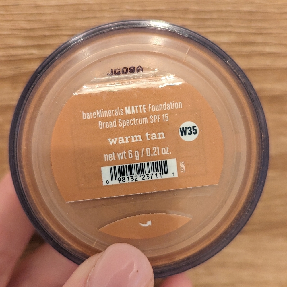 NEW Never Opened Matte Warm Tan bareMinerals Foundation